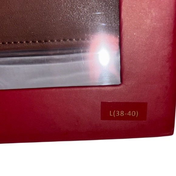 Perry Ellis Portfolio Leather Belt and Leather BiFold Gift Set Men’s Size M or L
